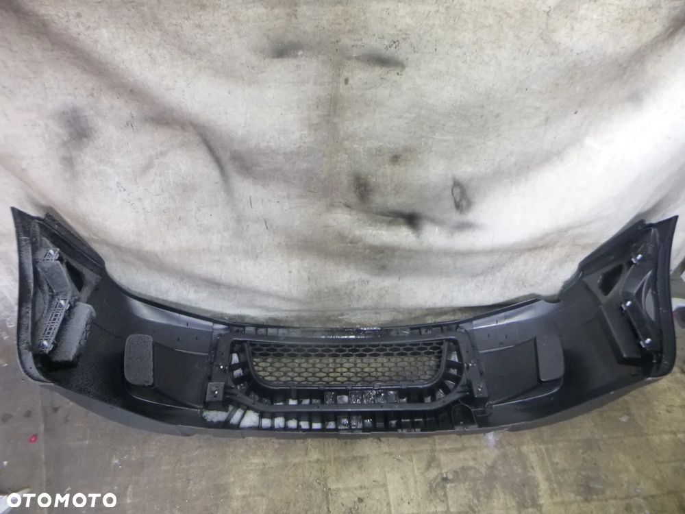 iveco daily 06r- zderzak przód nowy z uszkodzeniem uszkodzony - 2