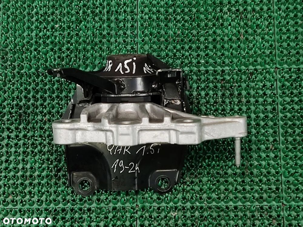 TOYOTA YARIS 1.5i Aut 19-24r Poduszka Łapa Silnika Skrzynia - 1