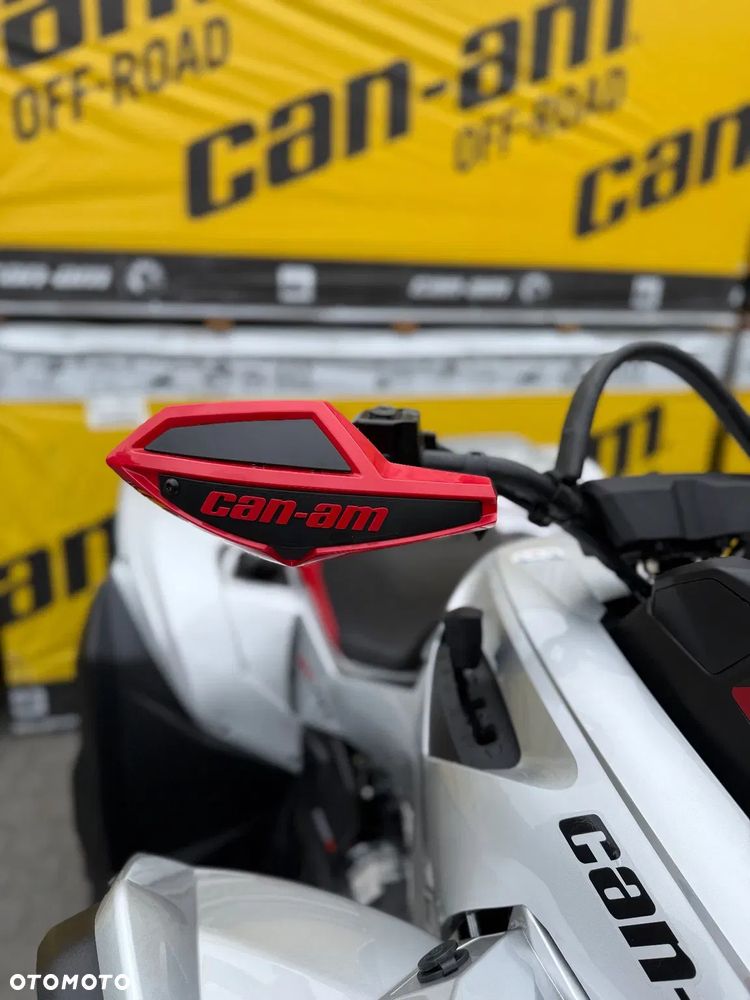 Can-Am Renegade - 11