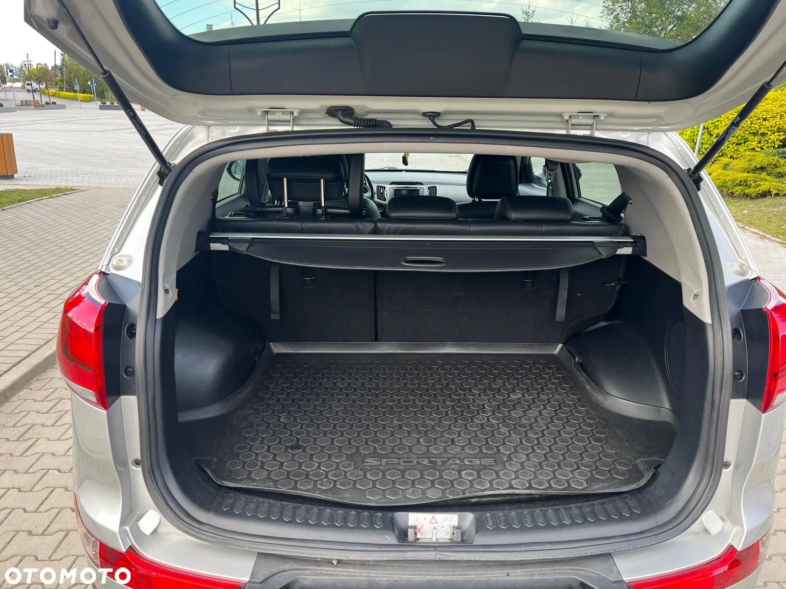 Kia Sportage 2,0 CRDI AWD Spirit - 14