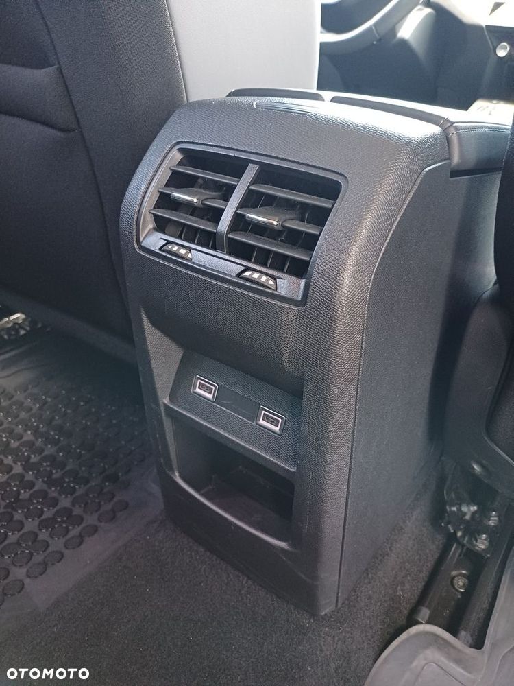 Peugeot 308 - 33