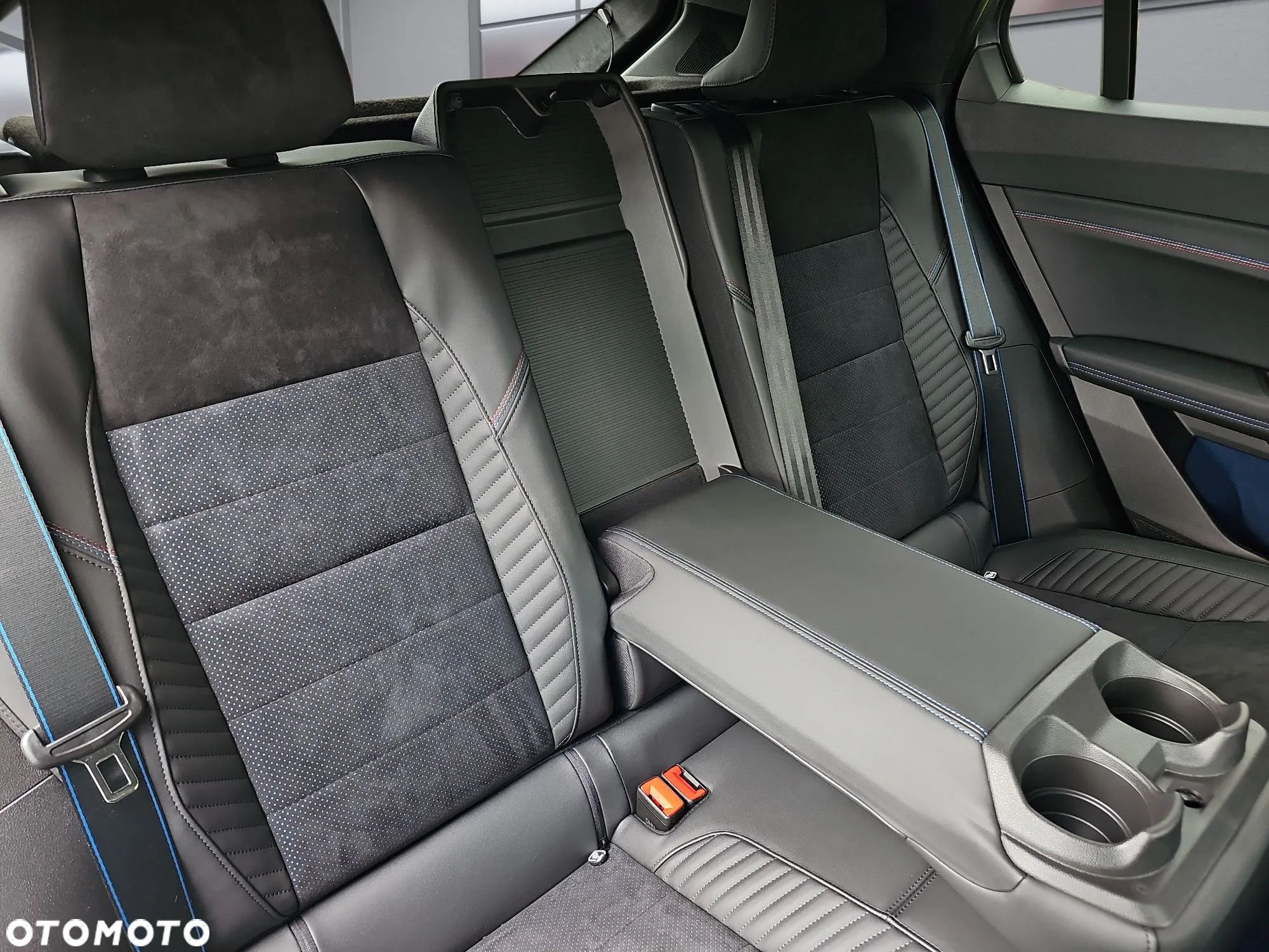 Renault Rafale 1.2 E-Tech PHEV 4x4 300 esprit Alpine MMT - 31