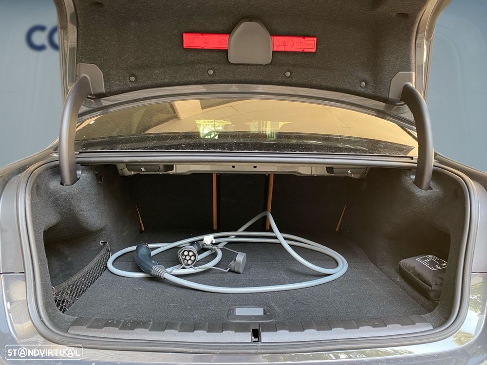 BMW 330 e Pack Desportivo M Auto - 19