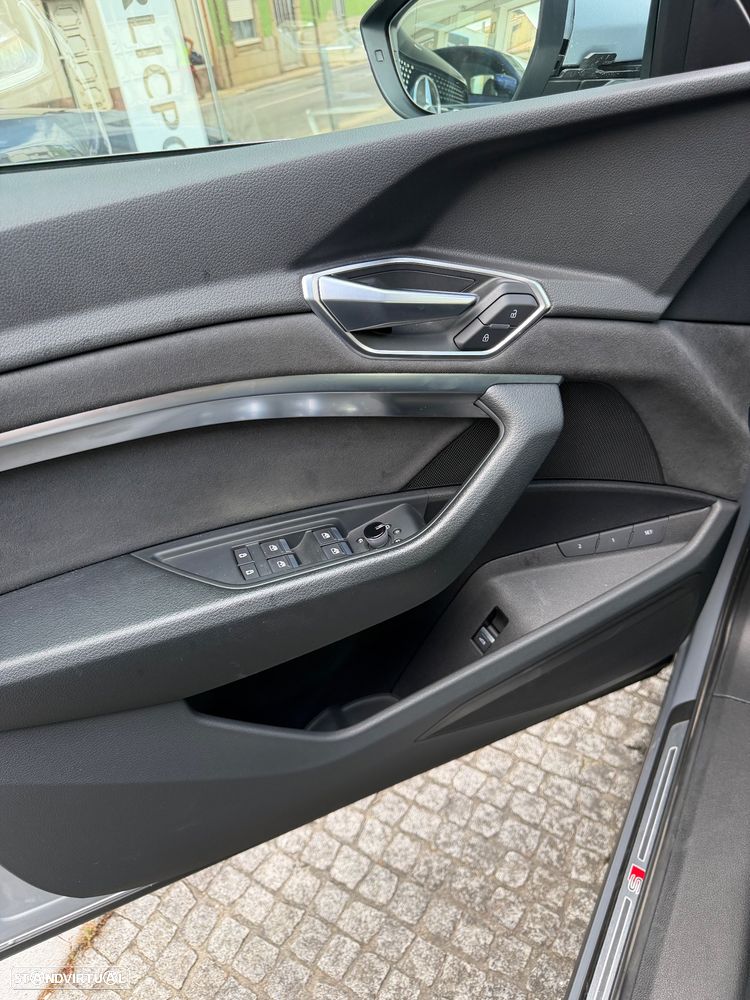 Audi e-tron 55 quattro S line - 15