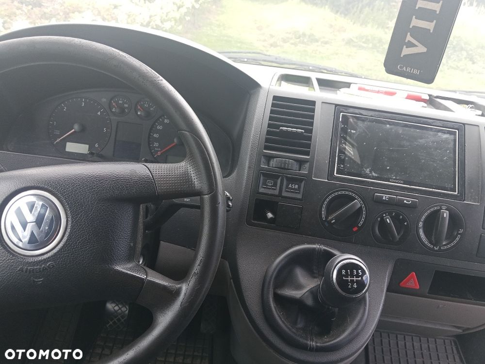 Volkswagen Transporter - 4