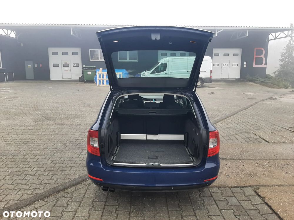 Skoda Superb 2.0 TDI Green tec 4x4 Elegance - 9