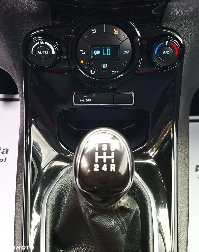 Ford Fiesta 1.0 EcoBoost STart-Stop ST-LINE - 28