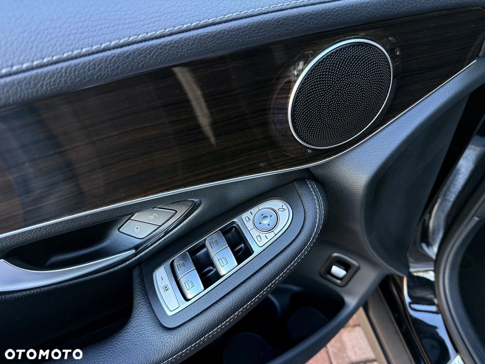 Mercedes-Benz GLC - 31