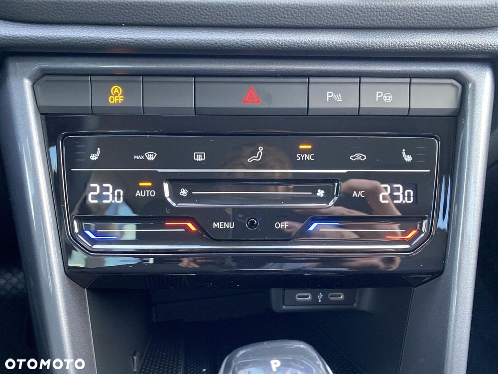 Volkswagen T-Roc - 28