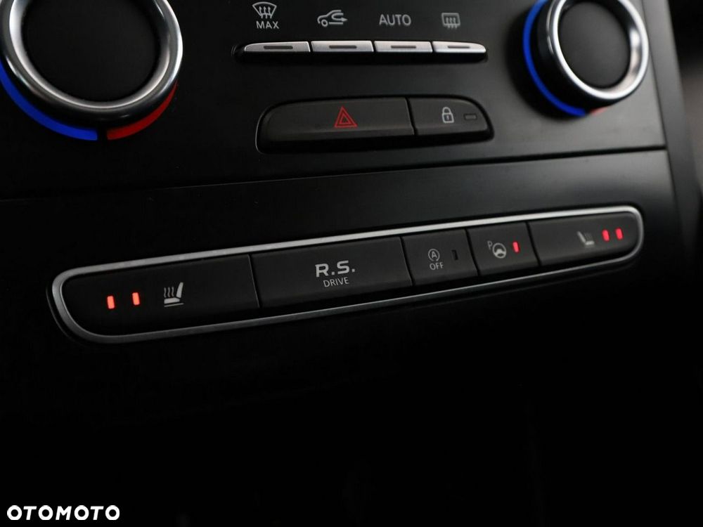 Renault Megane ENERGY TCe 205 EDC GT - 31