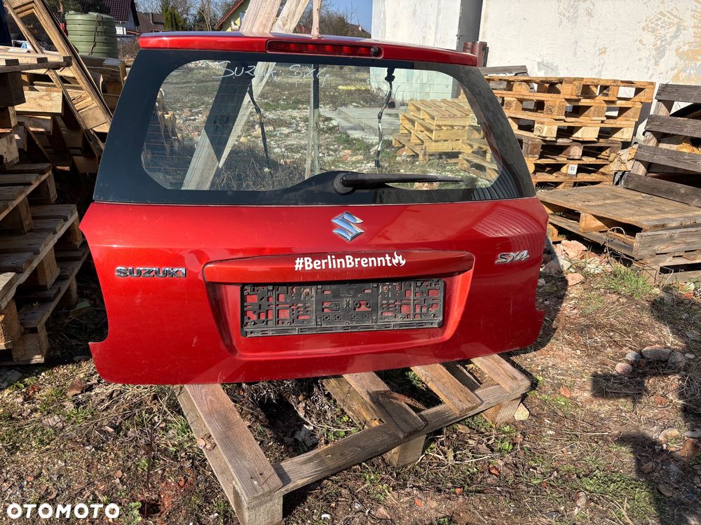 Klapa bagażnika Suzuki Sx4 - 11