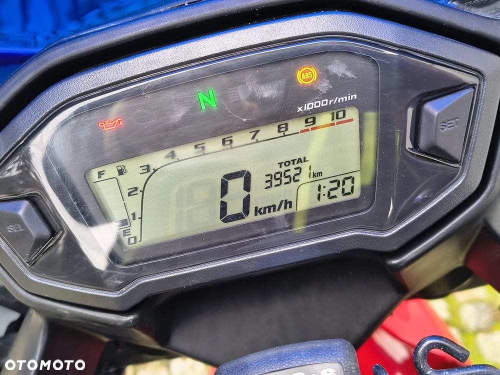 Honda CBR - 37