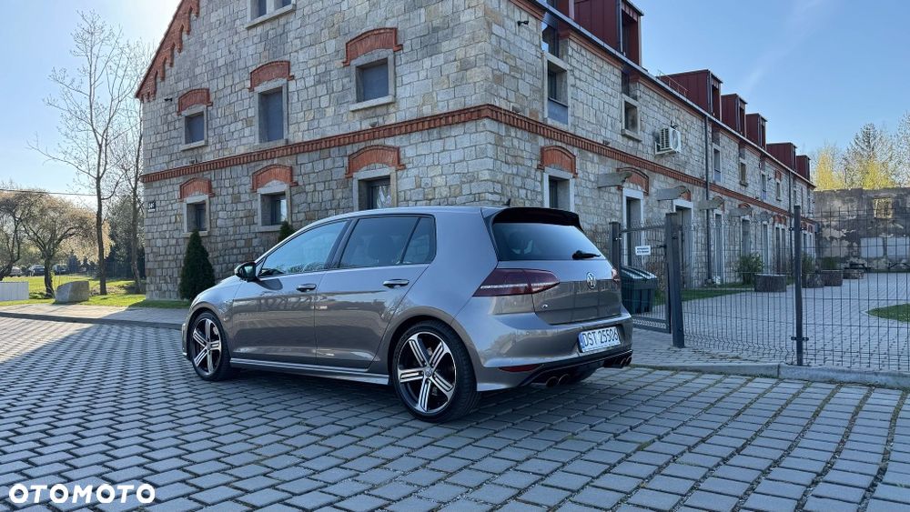 Volkswagen Golf - 3