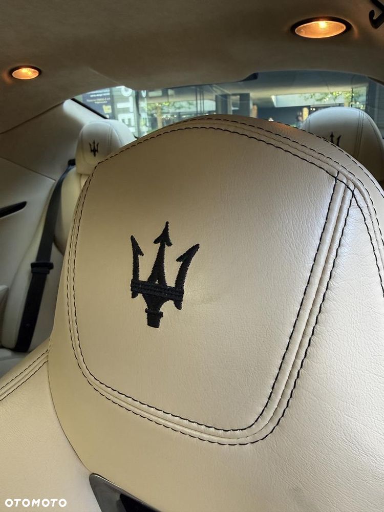 Maserati GranTurismo S Automatik - 13