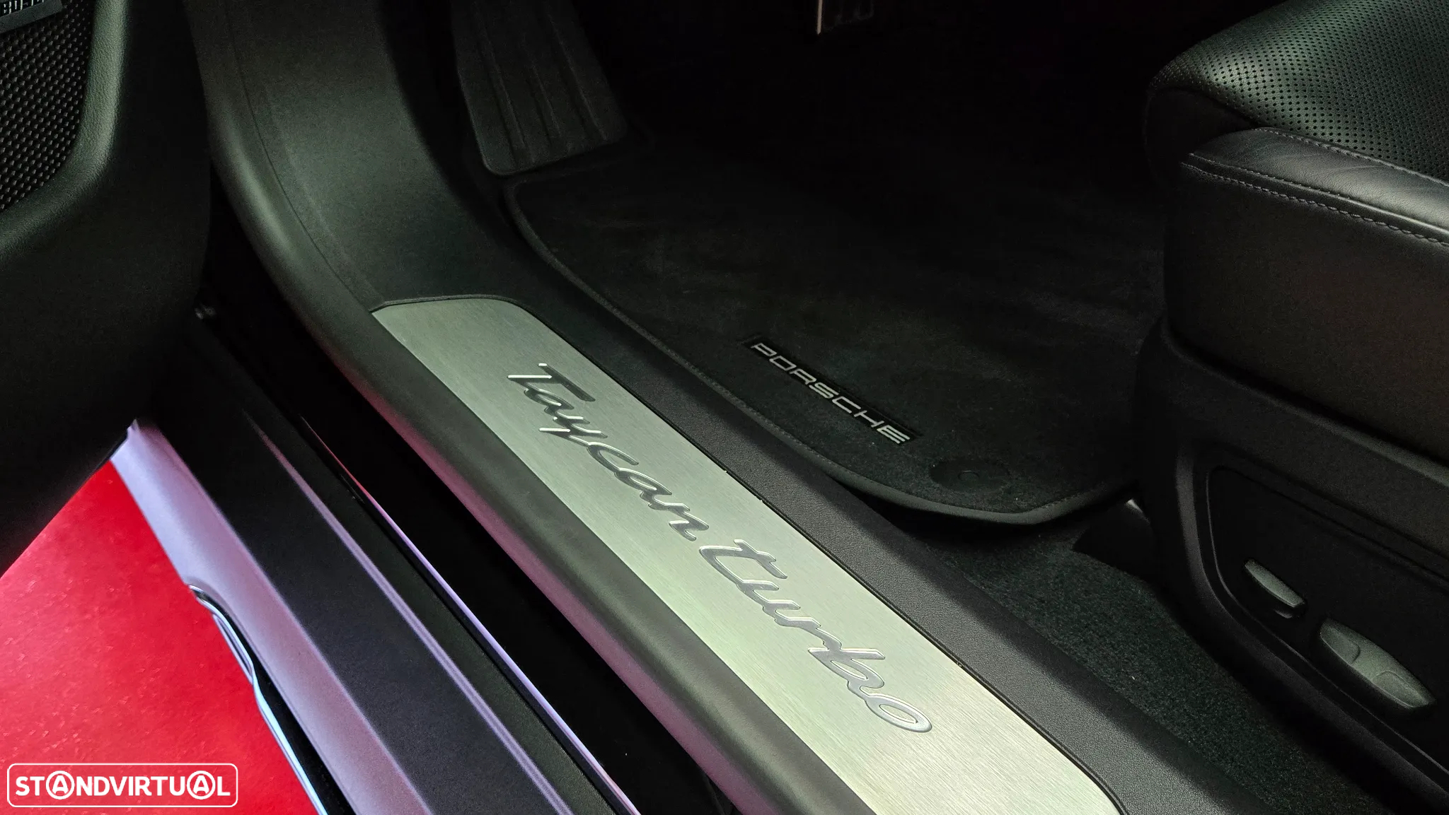Porsche Taycan Cross Turismo Turbo - 17