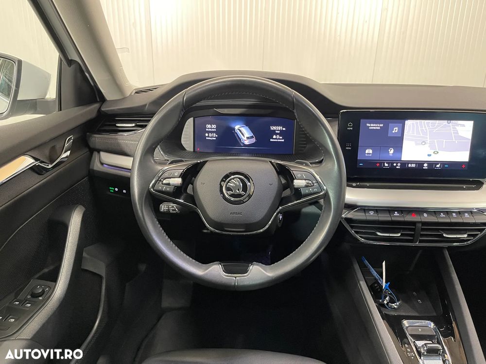 Skoda Octavia Combi 2.0 TDI DSG Style - 6