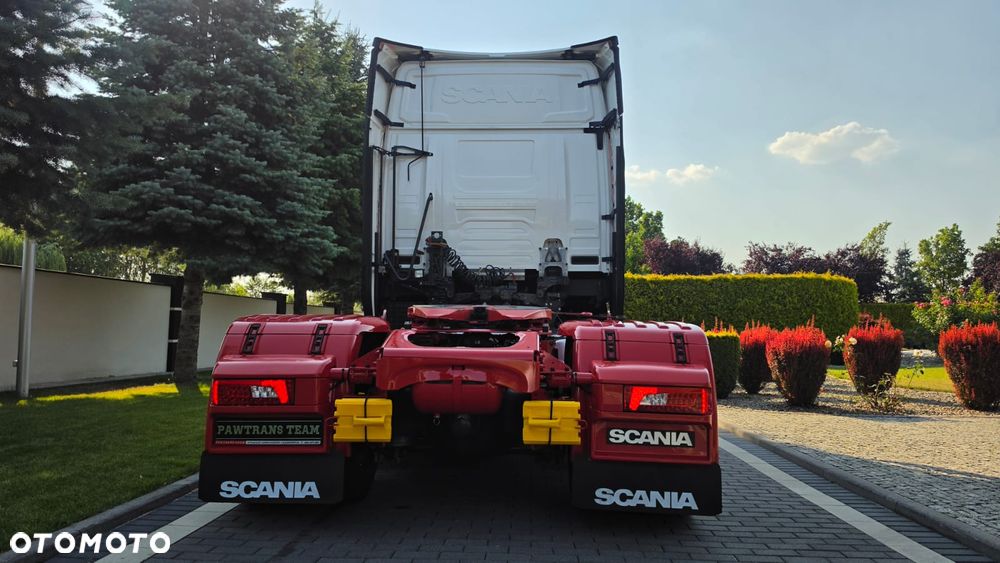 Scania ///V8///S590///2022///RETARDER/// KLIMATYZACJA POSTOJOWA///FULL LED///ALUFELGI///ZABUDOWY MIĘDZYOSIOWE///SKÓRY///WYŚWIETLACZ OBCIĄŻENIA///NAWIGACJA///TV/// STAN BARDZO DOBRY - 6