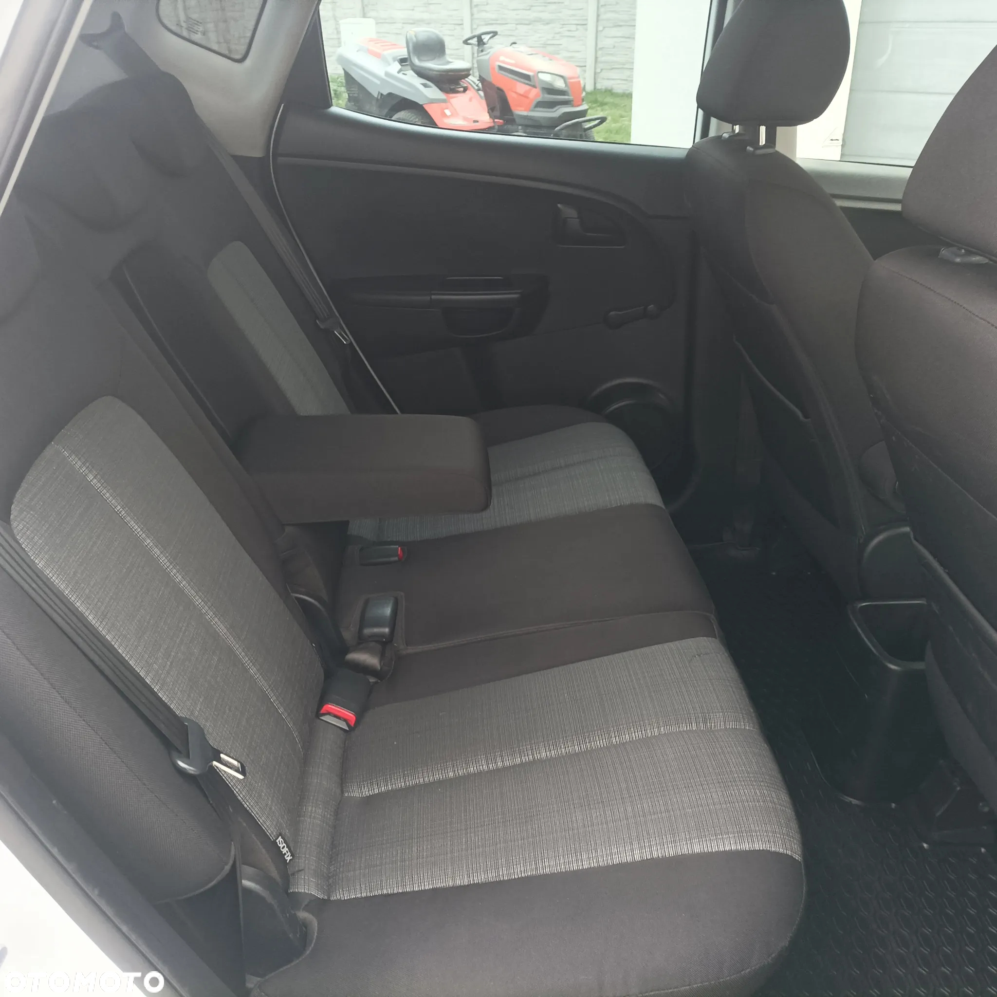 Kia Venga 1.4 CRDi L - 10