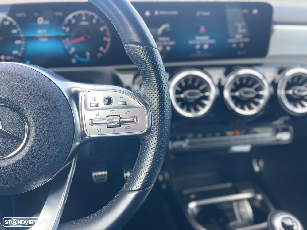 Mercedes-Benz CLA 180 AMG Line - 14