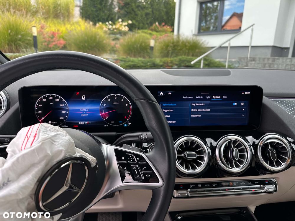Mercedes-Benz GLA 250 4Matic 8G-DCT EDITION 2022 - 14