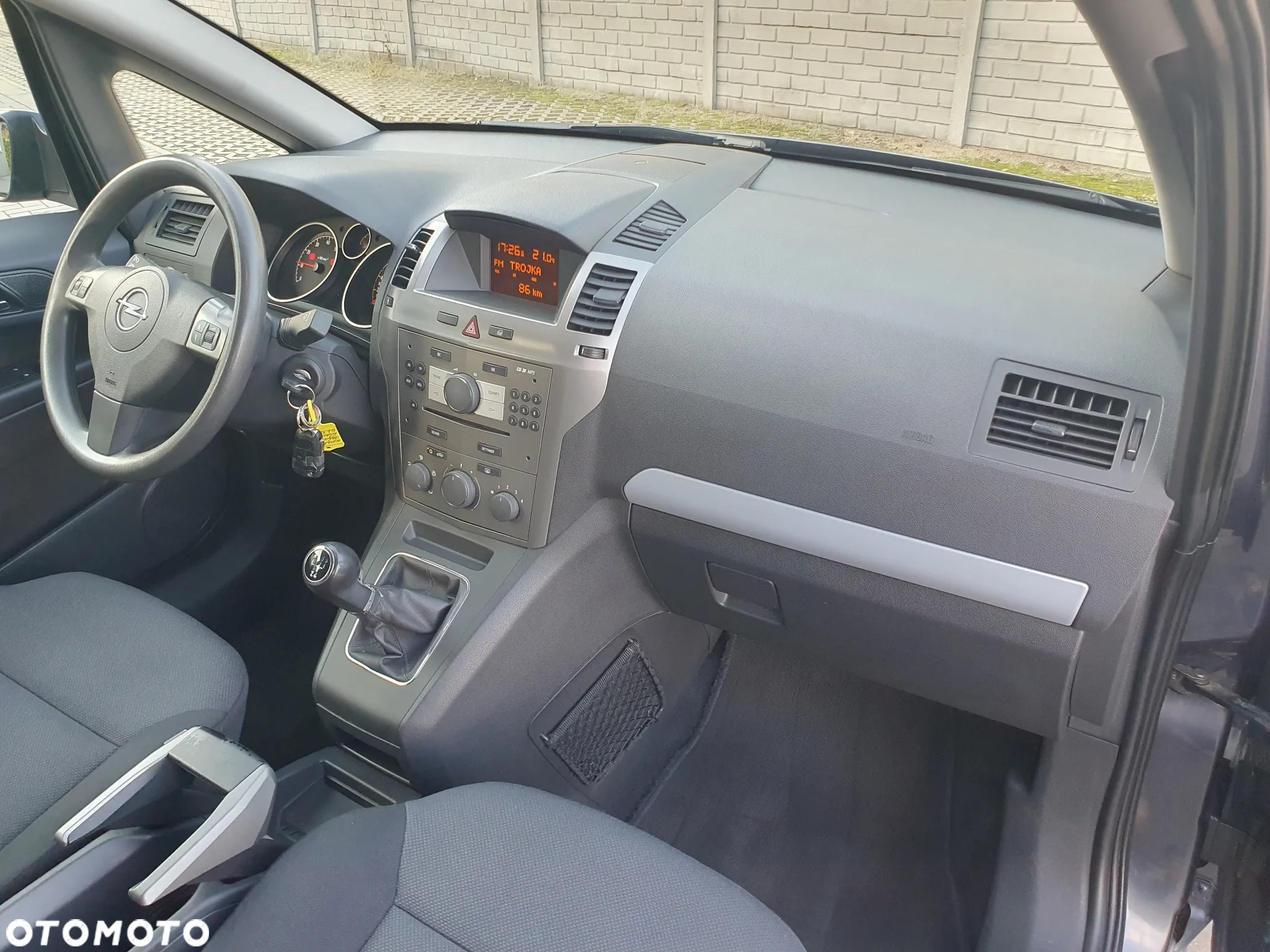 Opel Zafira - 17