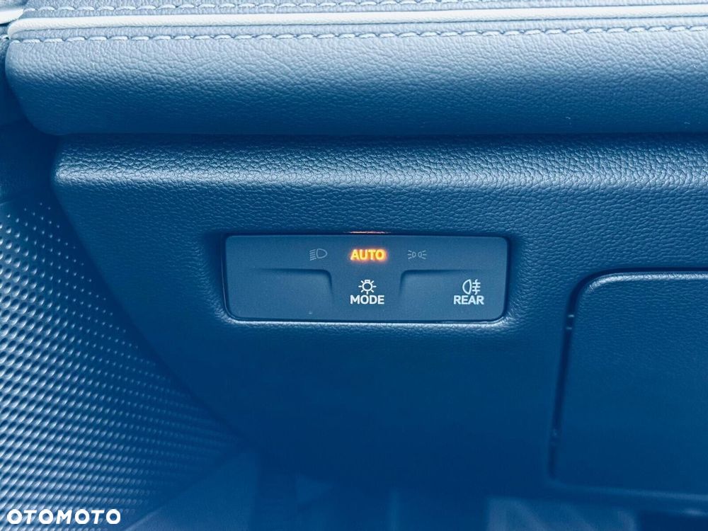 Volkswagen Passat - 36