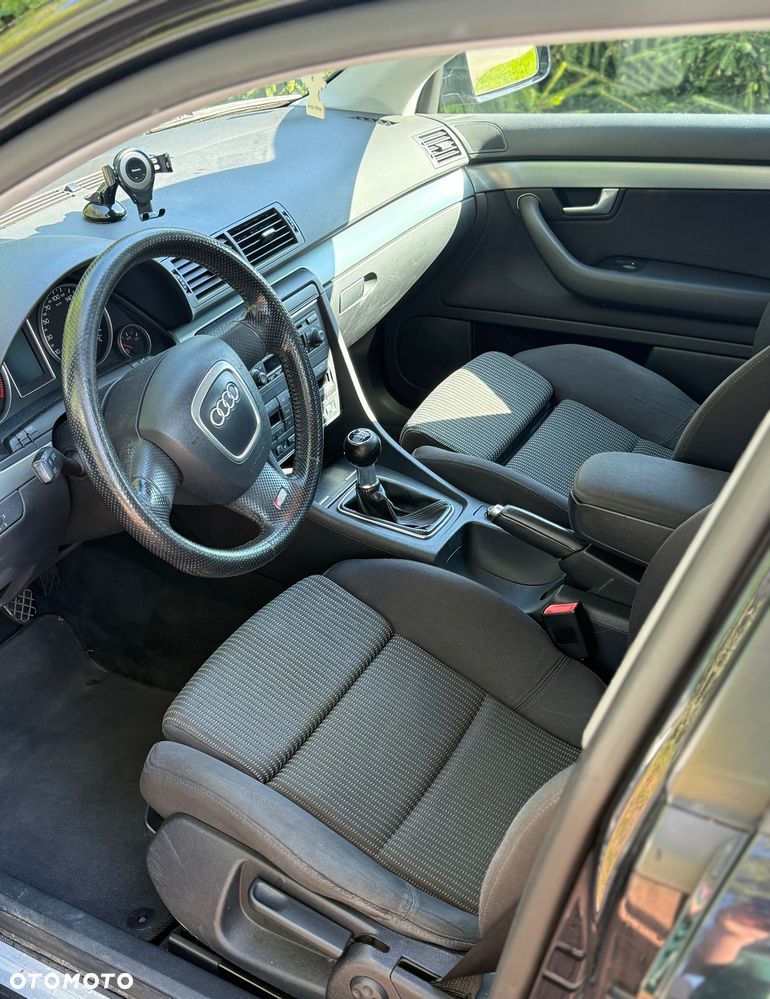 Audi A4 - 4