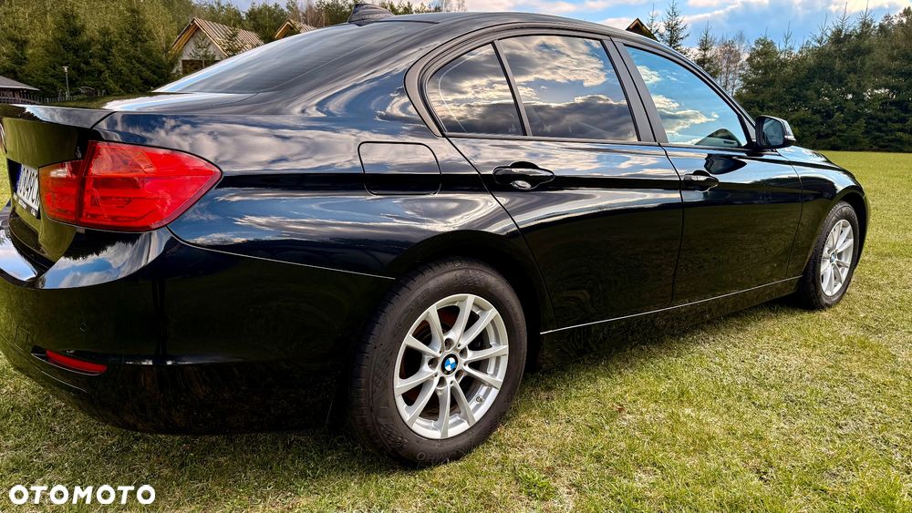 BMW Seria 3 318d - 8