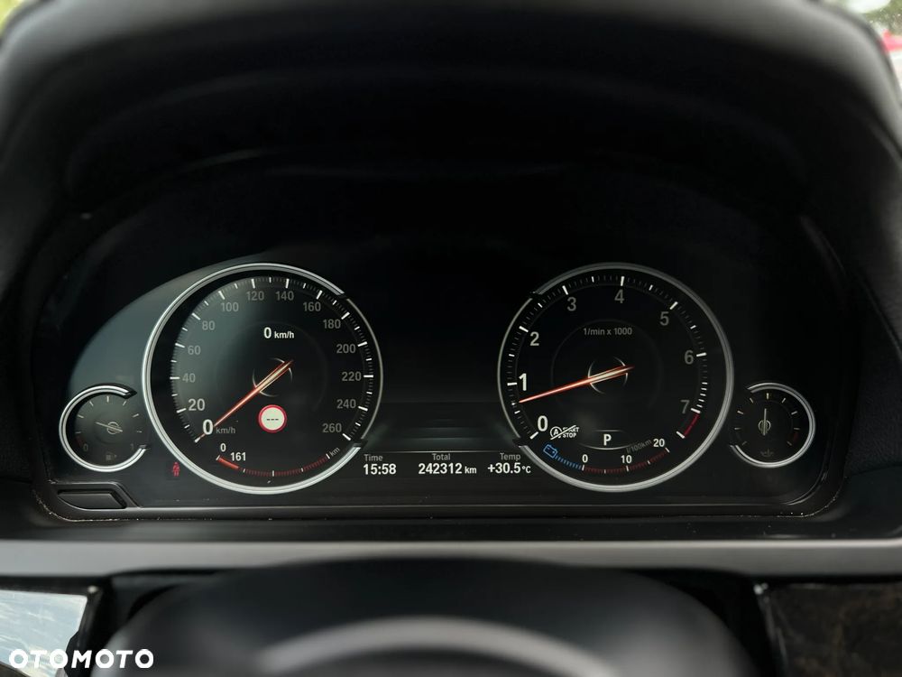 BMW Seria 7 - 24