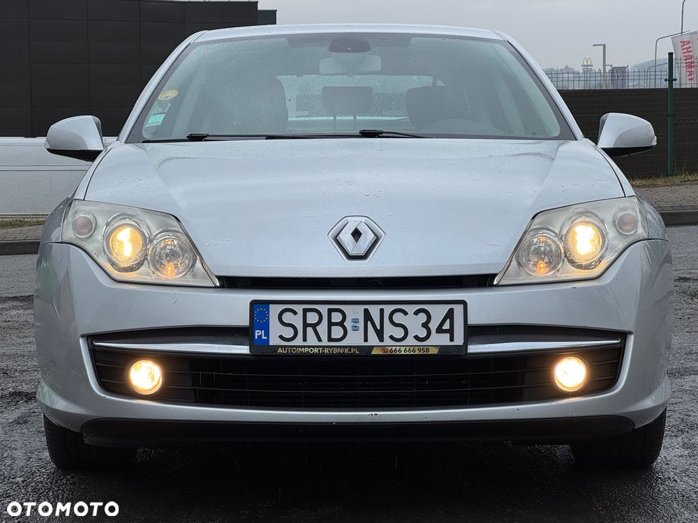 Renault Laguna dCi 110 FAP Expression - 8