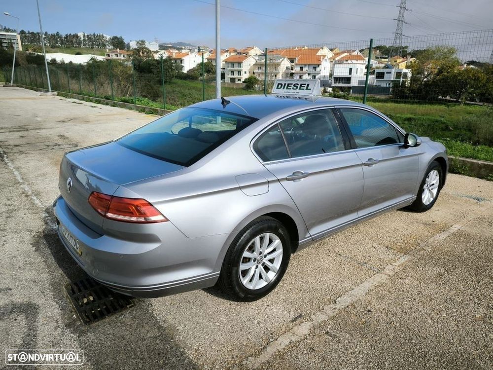 VW Passat 2.0 TDI Business P.DSG - 14