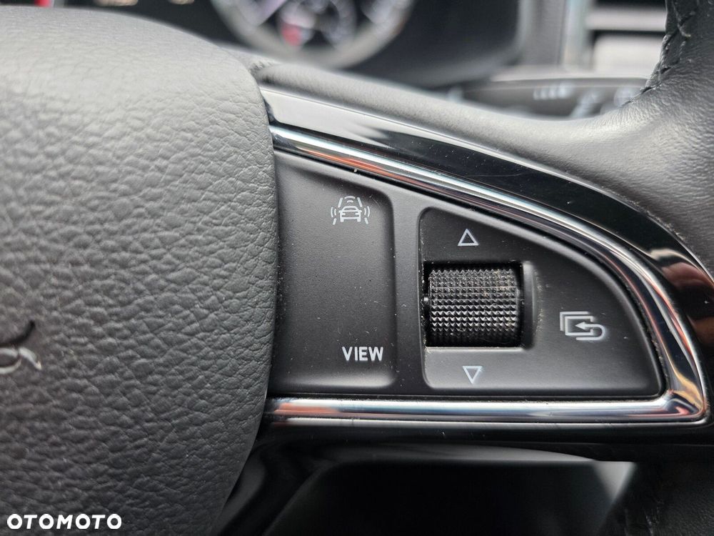 Skoda Karoq 1.5 TSI ACT 4x2 Ambition DSG - 12