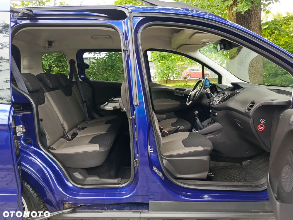 Ford Tourneo Courier 1.0 EcoBoost Titanium - 18