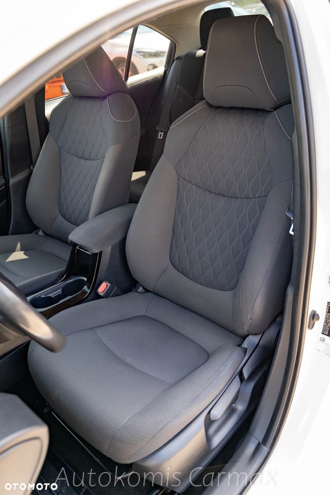 Toyota Corolla 1.8 Hybrid Comfort - 17