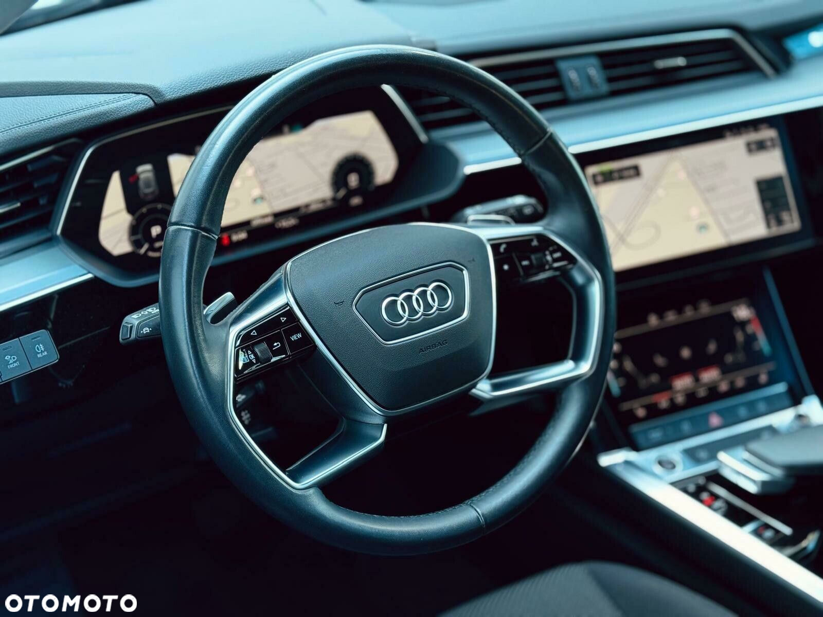 Audi e-tron - 10