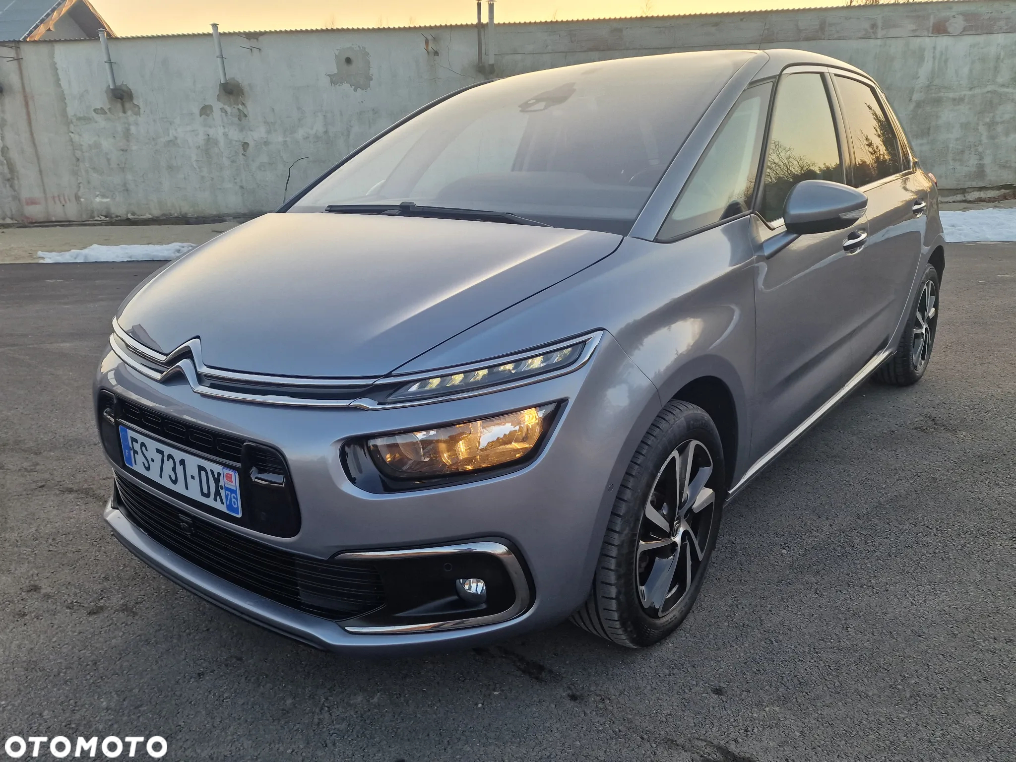 Citroën C4 Picasso 1.2 PureTech Shine S&S EAT6 - 4