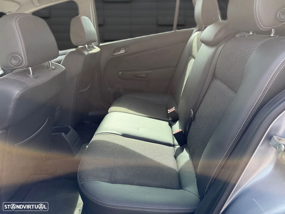 Opel Astra 1.3 CDTI Cosmo - 14