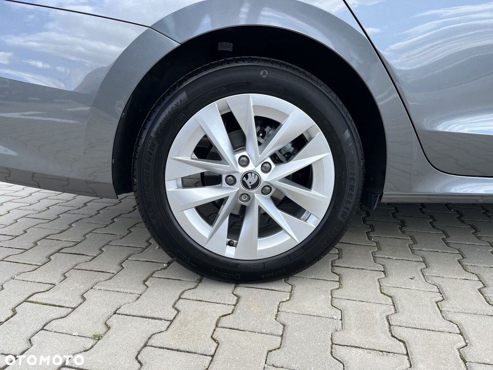 Skoda Octavia 2.0 TDI Selection DSG - 20
