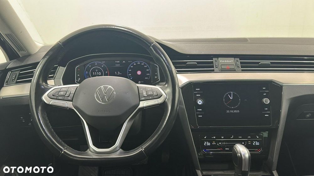 Volkswagen Passat 2.0 TDI Elegance DSG - 9