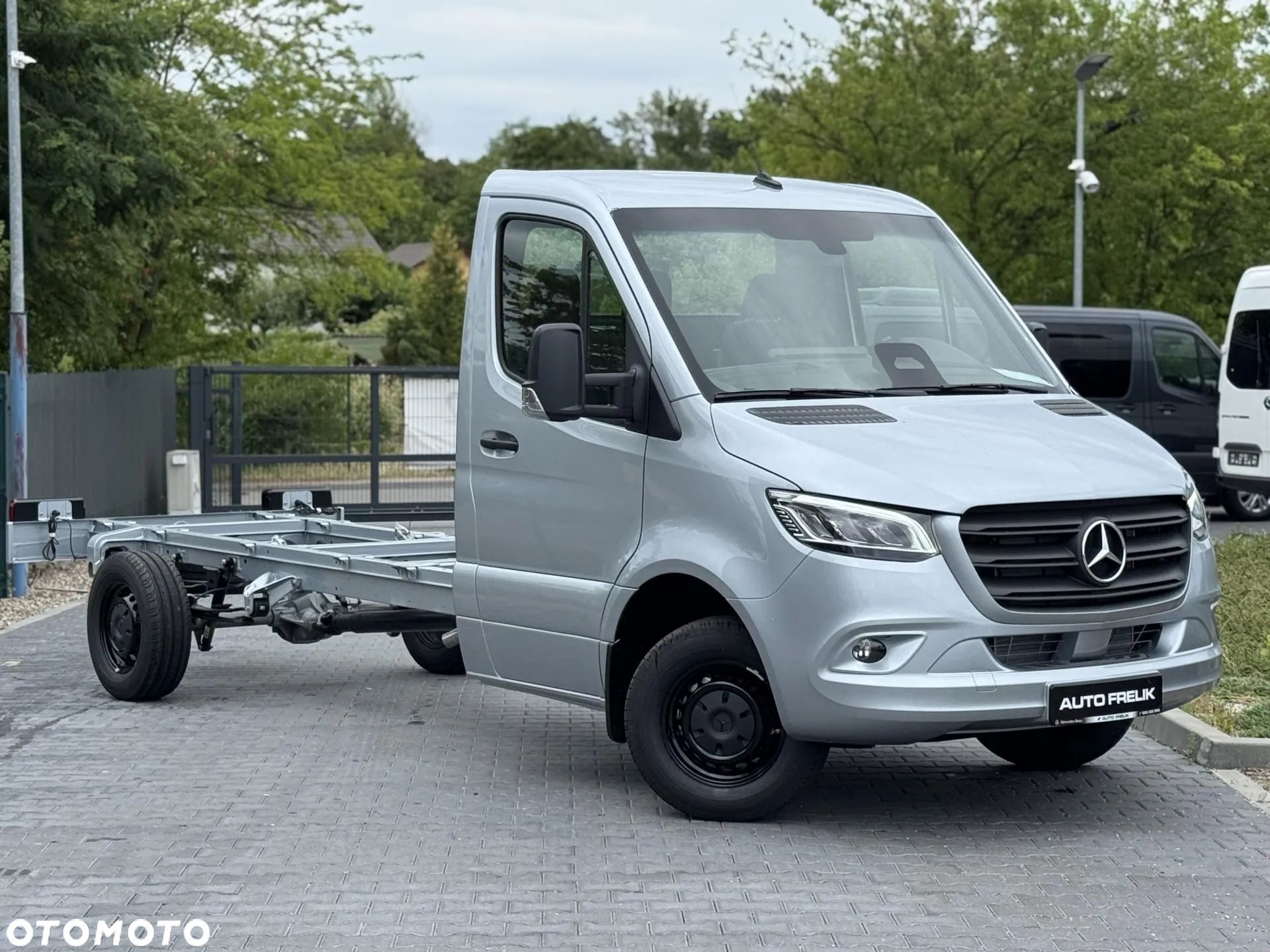 Mercedes-Benz Sprinter - 1