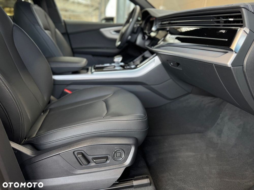 Audi Q8 - 22