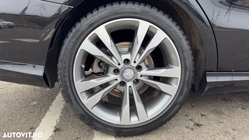 Mercedes-Benz CLA - 5