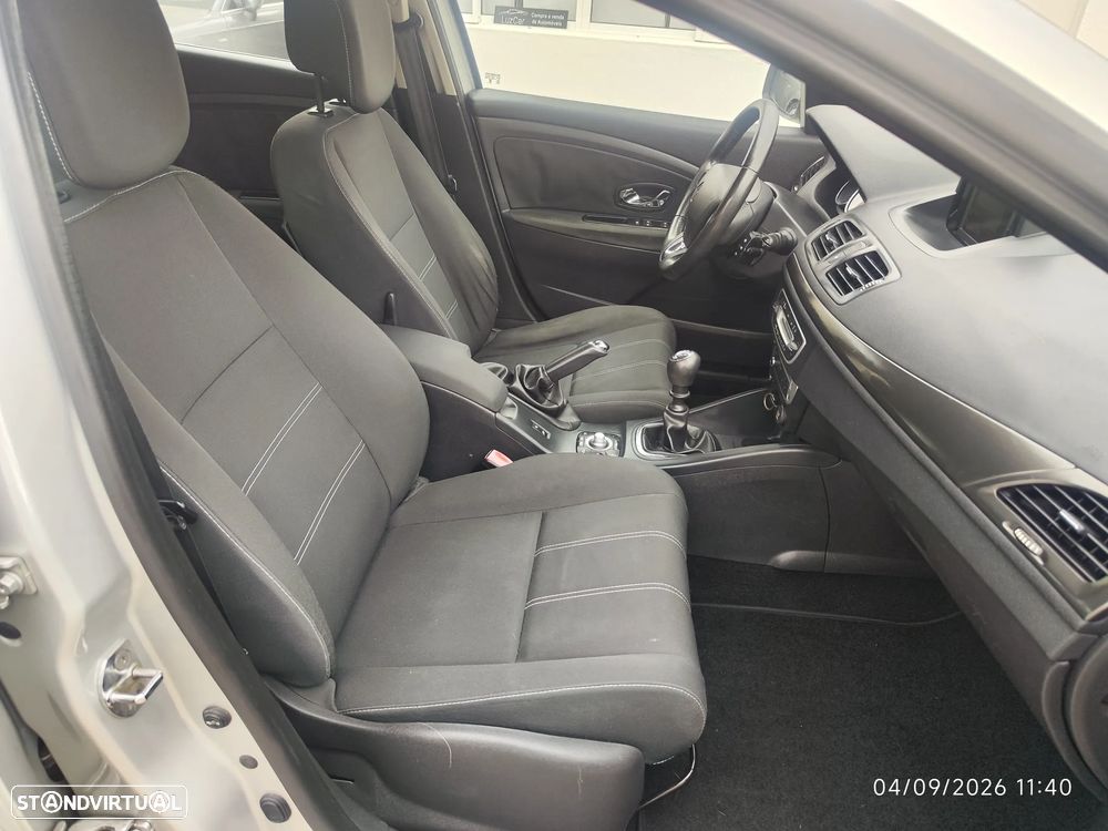 Renault Mégane 1.5 dCi Dynamique - 11