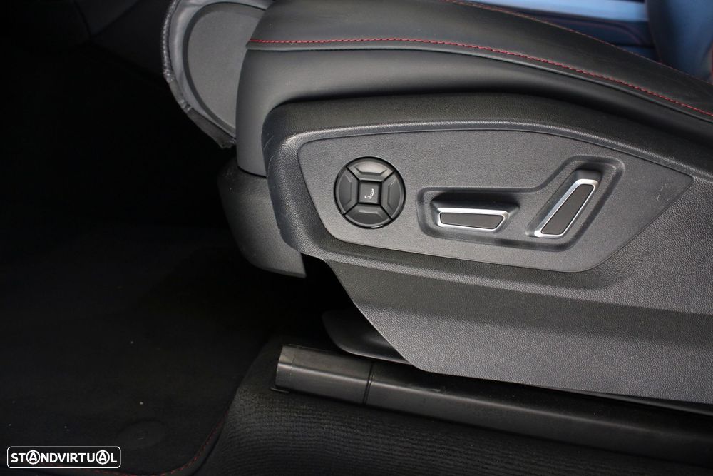 Audi Q8 55 TFSIe quattro Tiptronic - 28