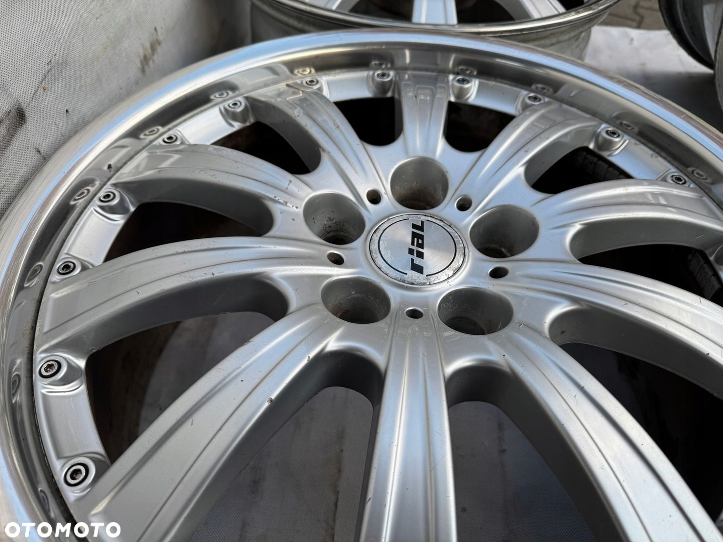 Felgi Rial Volkswagen T5 T6 Amarok 5x120 9J 20cali ET45 764 - 11
