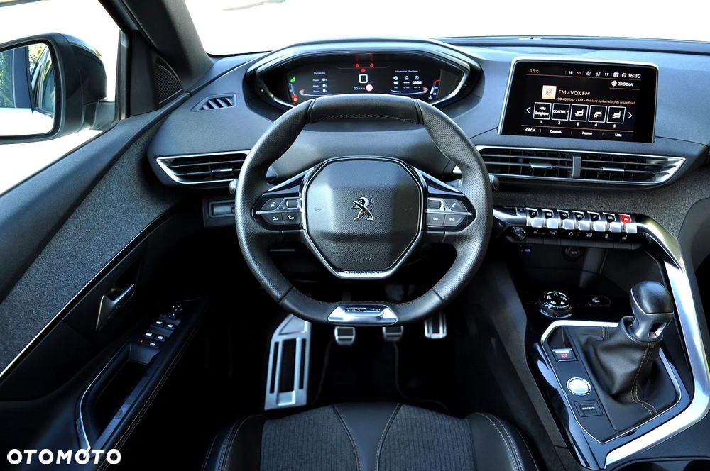 Peugeot 5008 1.2 PureTech Allure S&S - 24