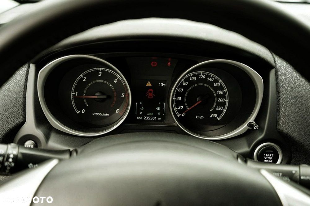 Mitsubishi ASX - 20