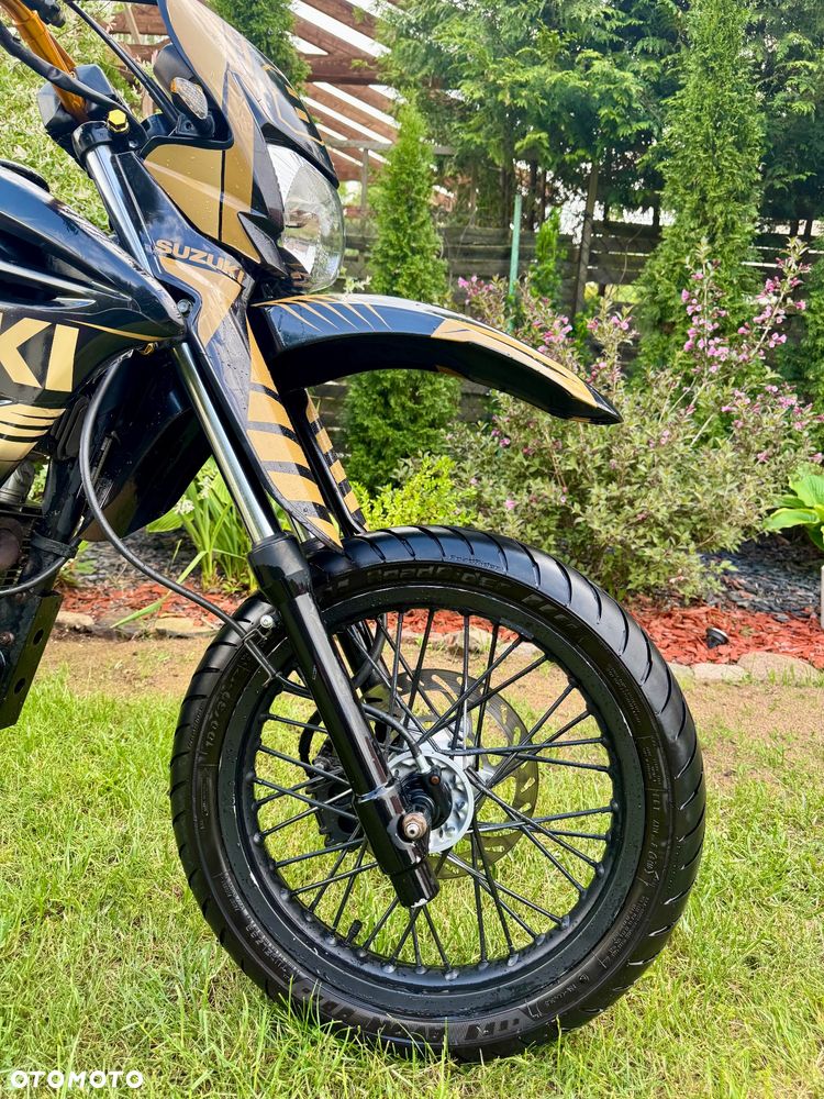 Suzuki DR - 11