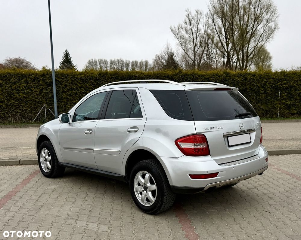 Mercedes-Benz ML - 4
