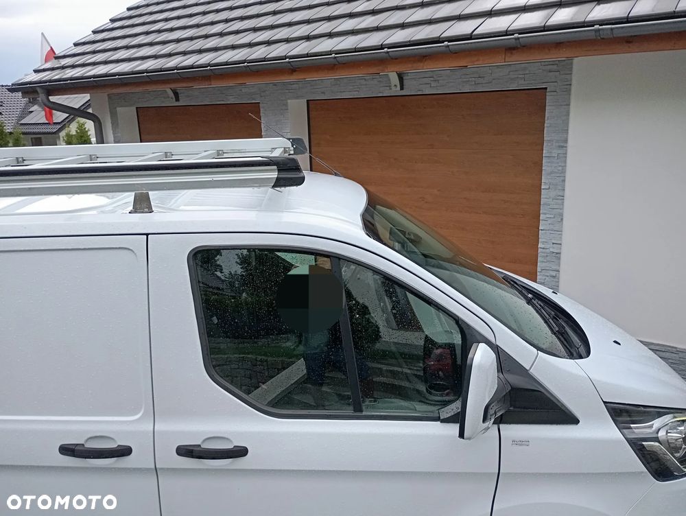 Ford TRANSIT CUSTOM L2H1 - 23